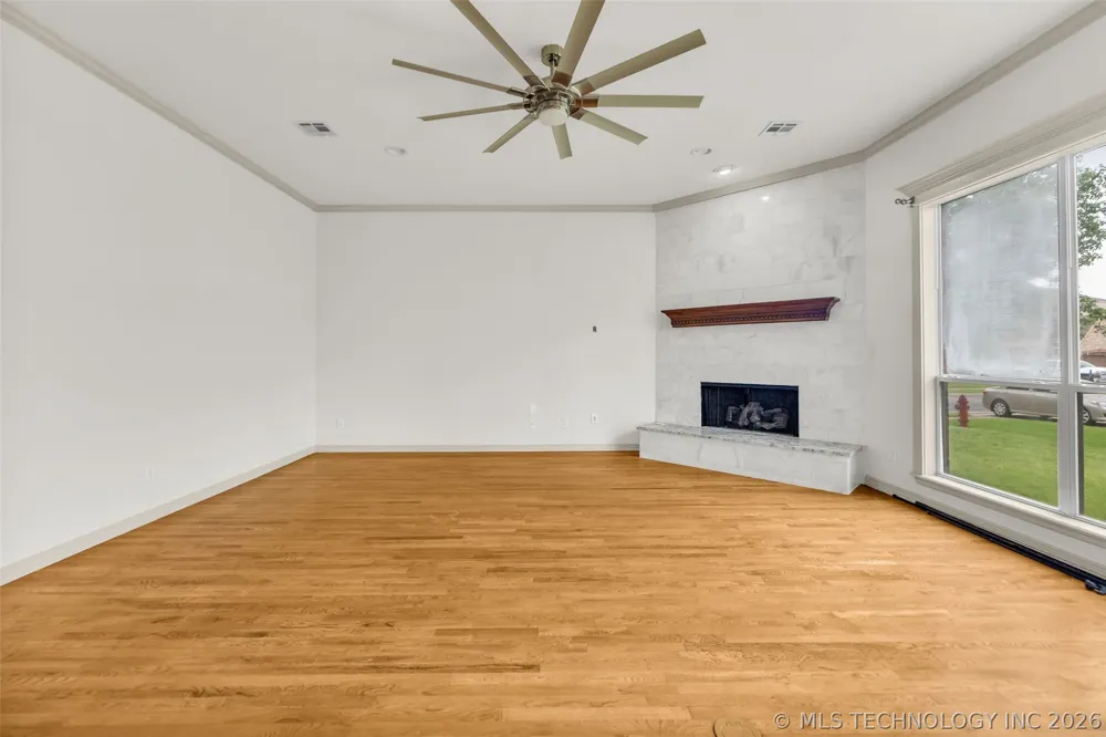 3701 Narcissus Avenue Broken Arrow, OK 74012