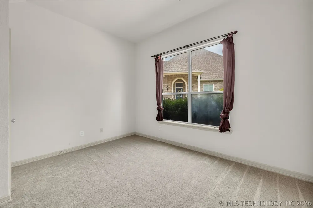 3701 Narcissus Avenue Broken Arrow, OK 74012