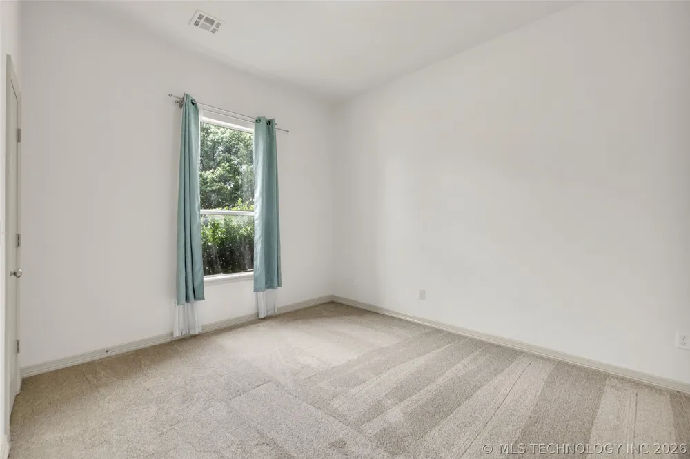 3701 Narcissus Avenue Broken Arrow, OK 74012