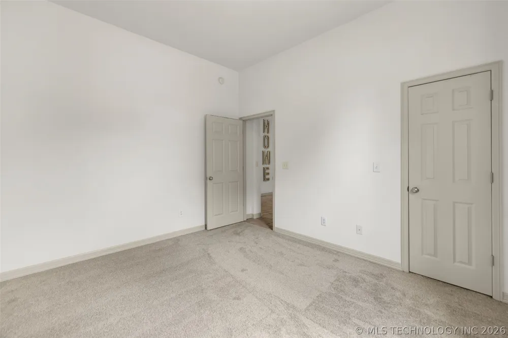 3701 Narcissus Avenue Broken Arrow, OK 74012