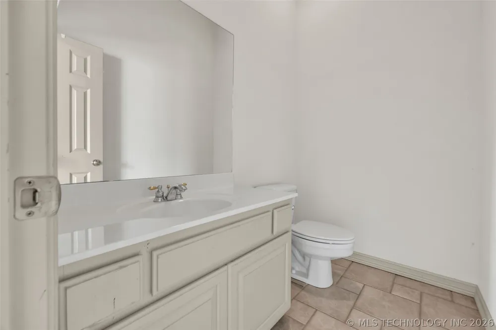 3701 Narcissus Avenue Broken Arrow, OK 74012