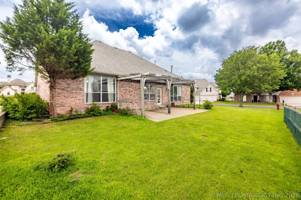 3701 Narcissus Avenue Broken Arrow, OK 74012