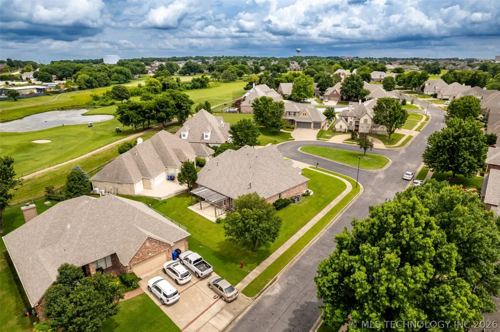 3701 Narcissus Avenue Broken Arrow, OK 74012