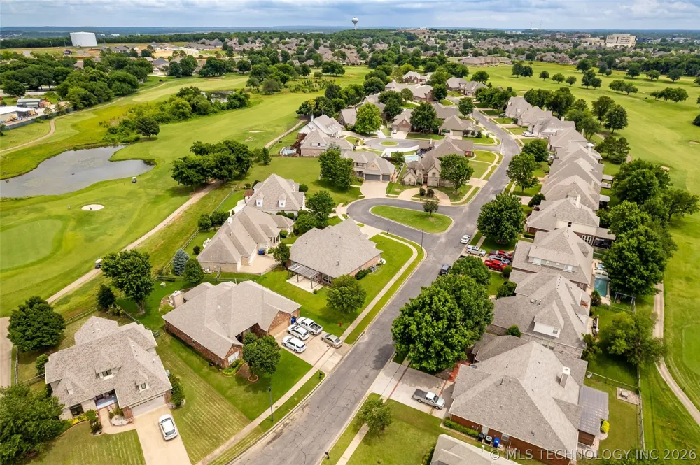 3701 Narcissus Avenue Broken Arrow, OK 74012