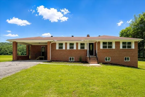858 N Main Street