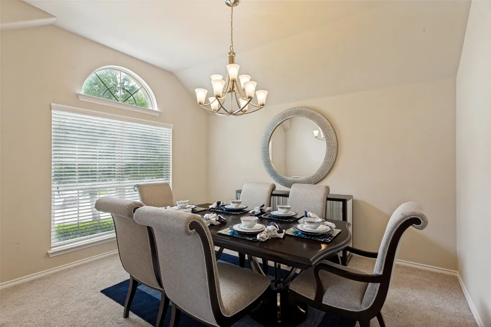 27 Oakridge Lane Edgecliff Village, TX 76134