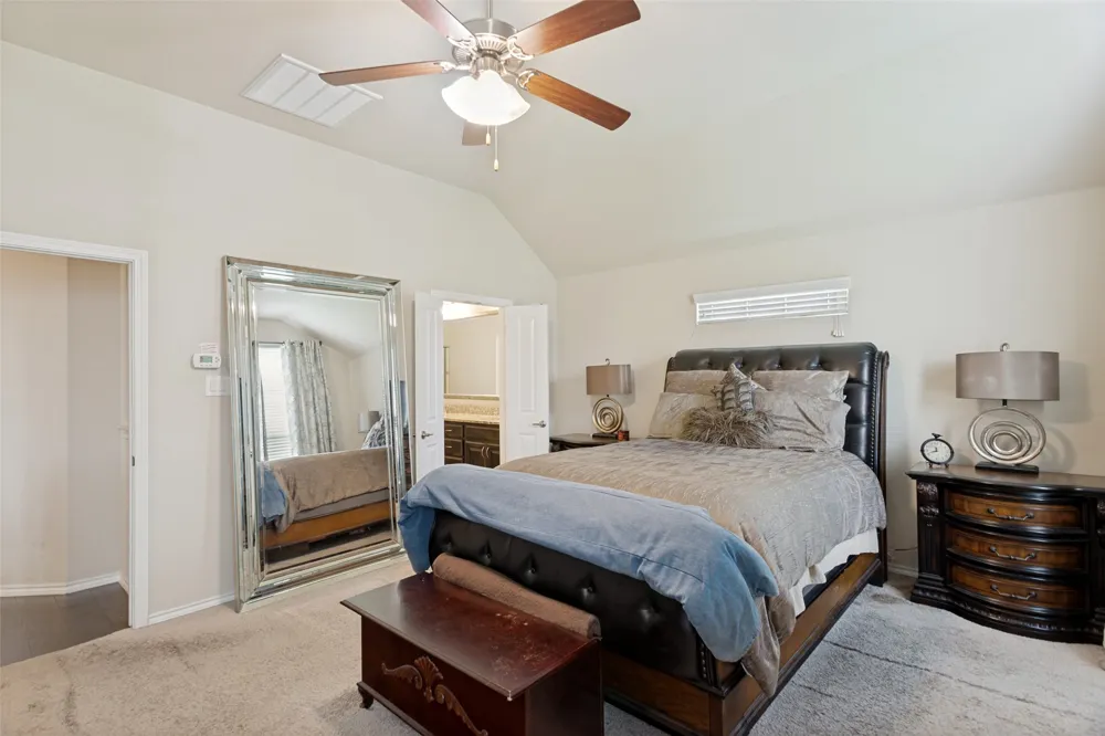 27 Oakridge Lane Edgecliff Village, TX 76134