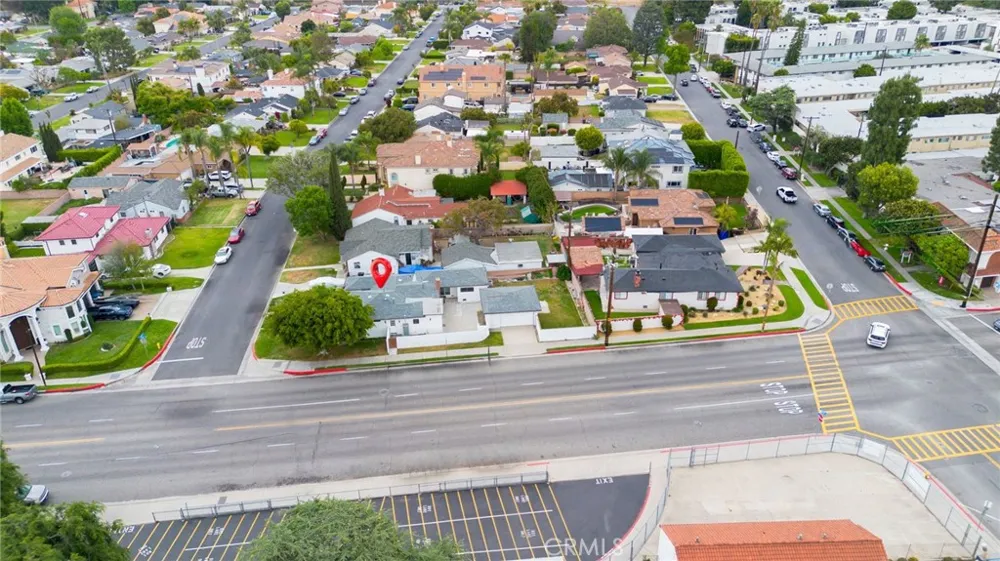 9246 Manzanar Downey, CA 90240