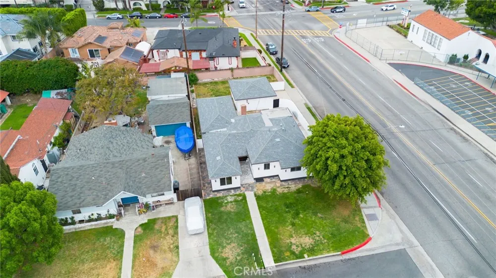 9246 Manzanar Downey, CA 90240