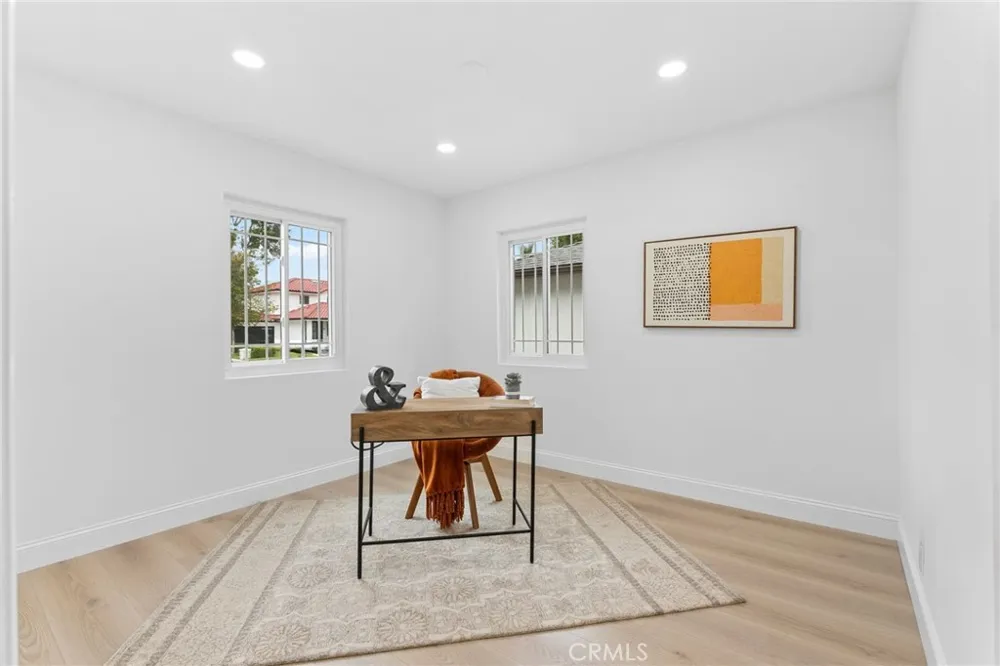 9246 Manzanar Downey, CA 90240