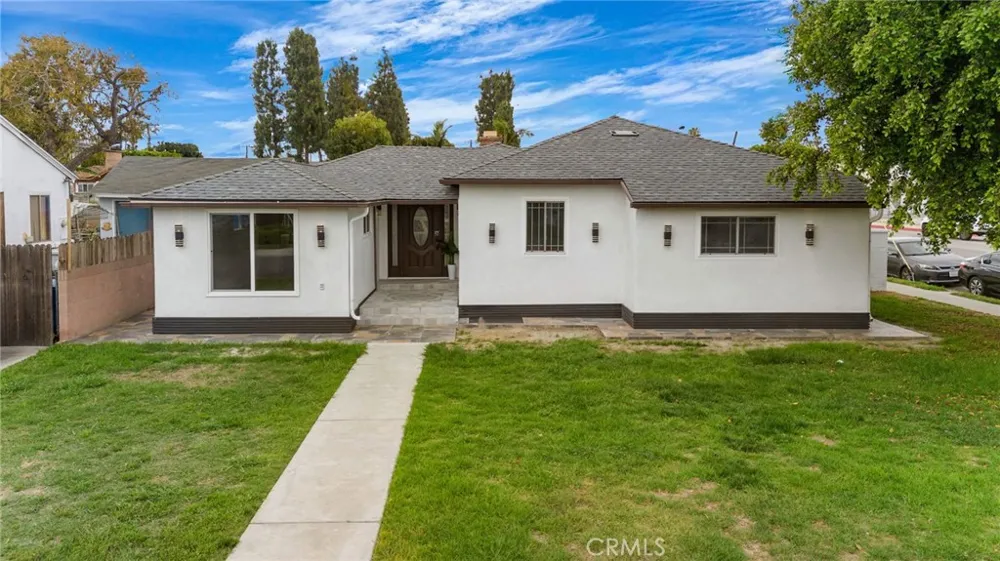 9246 Manzanar Downey, CA 90240