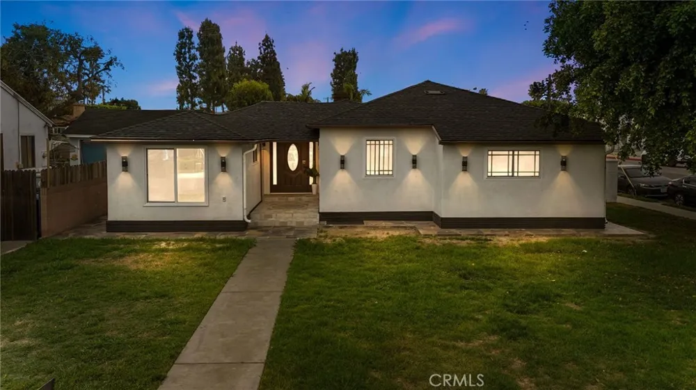 9246 Manzanar Downey, CA 90240