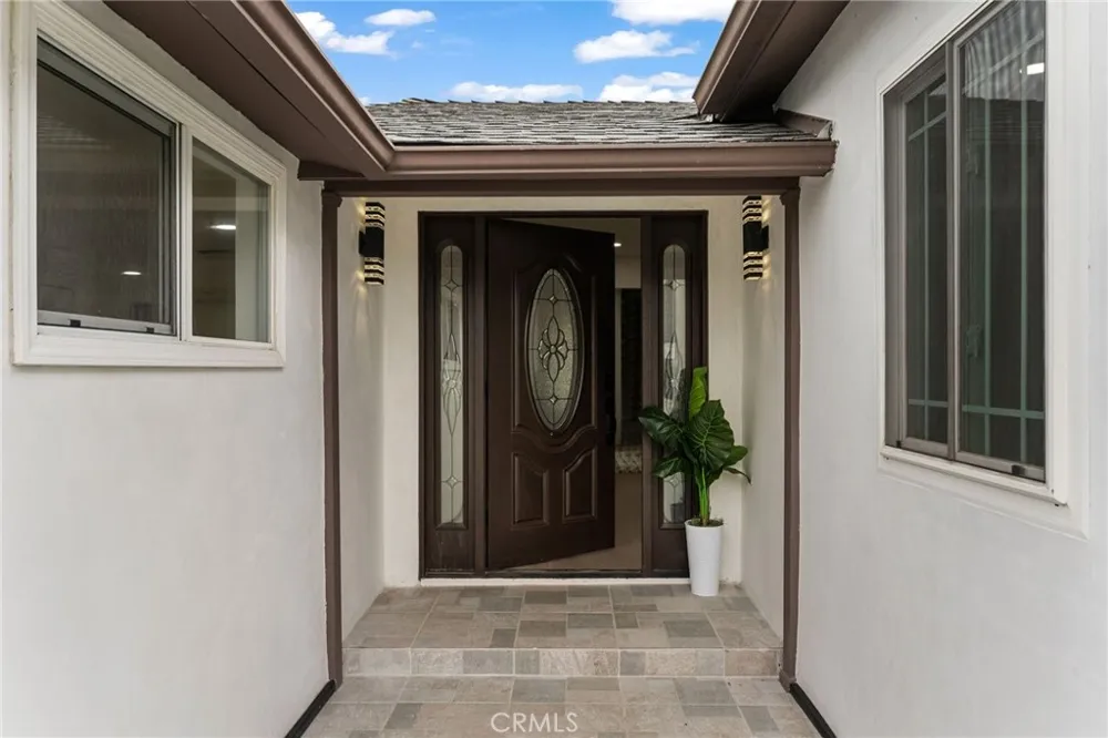 9246 Manzanar Downey, CA 90240