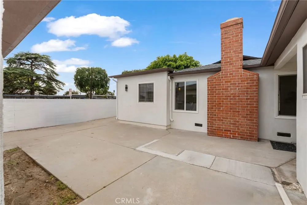 9246 Manzanar Downey, CA 90240
