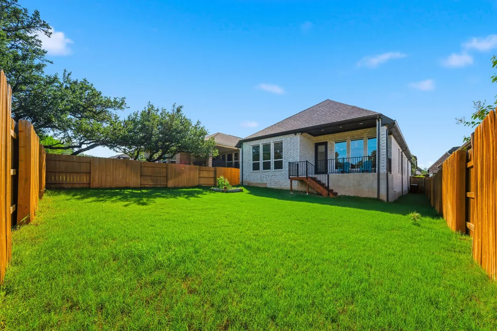 304 Barton Oak Trail Georgetown, TX 78628