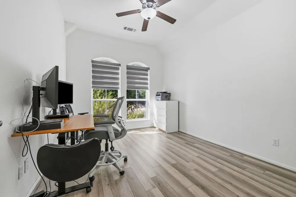 304 Barton Oak Trail Georgetown, TX 78628