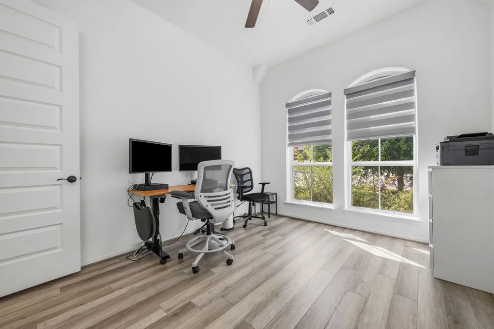 304 Barton Oak Trail Georgetown, TX 78628