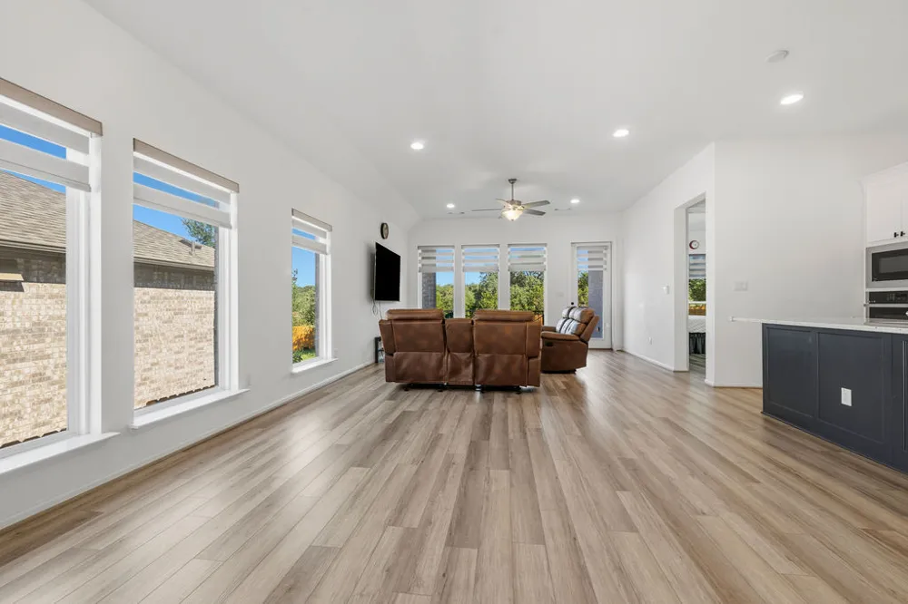 304 Barton Oak Trail Georgetown, TX 78628
