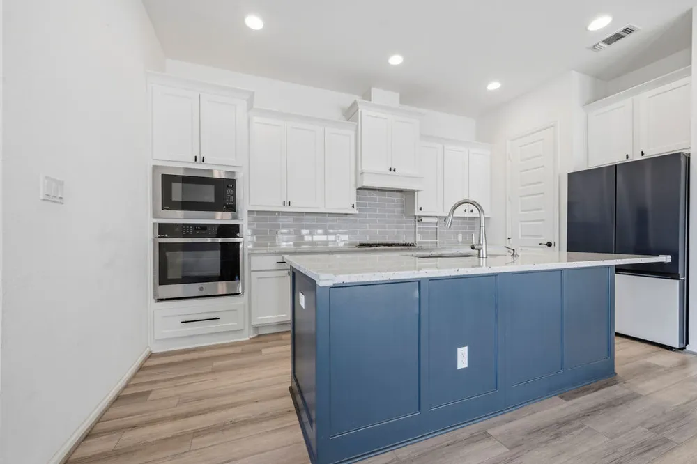 304 Barton Oak Trail Georgetown, TX 78628
