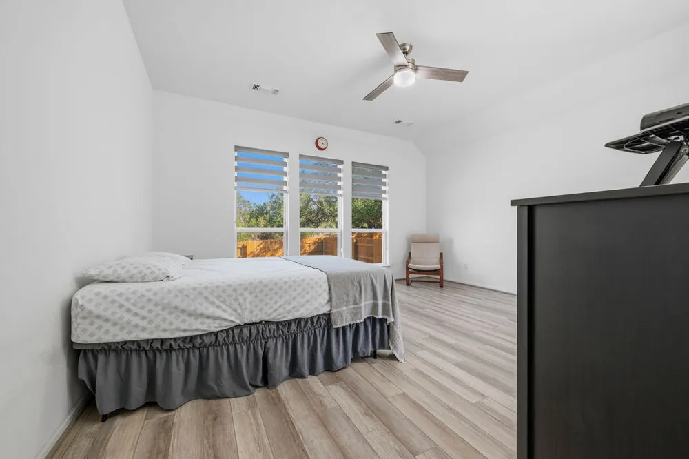 304 Barton Oak Trail Georgetown, TX 78628