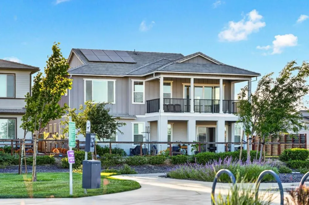 2466 Shore Vista Fairfield, CA 94533