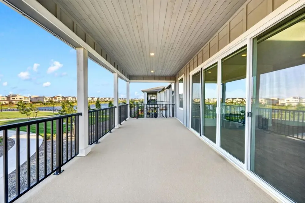 2466 Shore Vista Fairfield, CA 94533