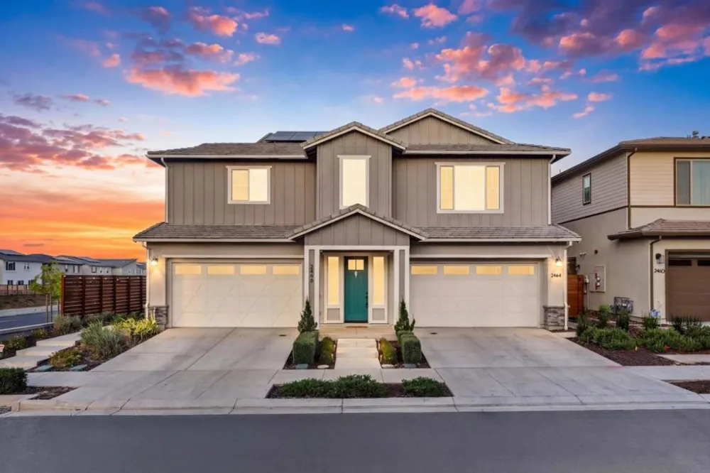 2466 Shore Vista Fairfield, CA 94533