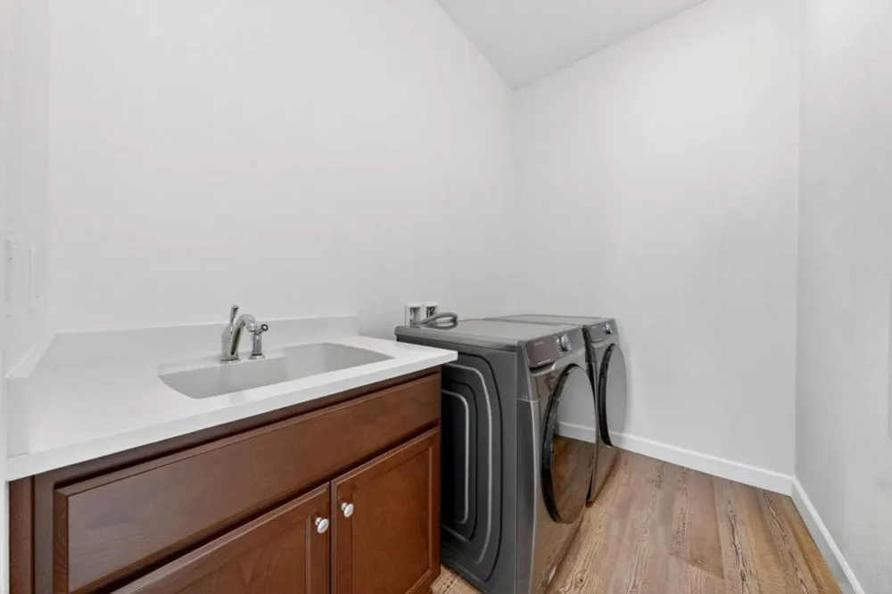 2466 Shore Vista Fairfield, CA 94533