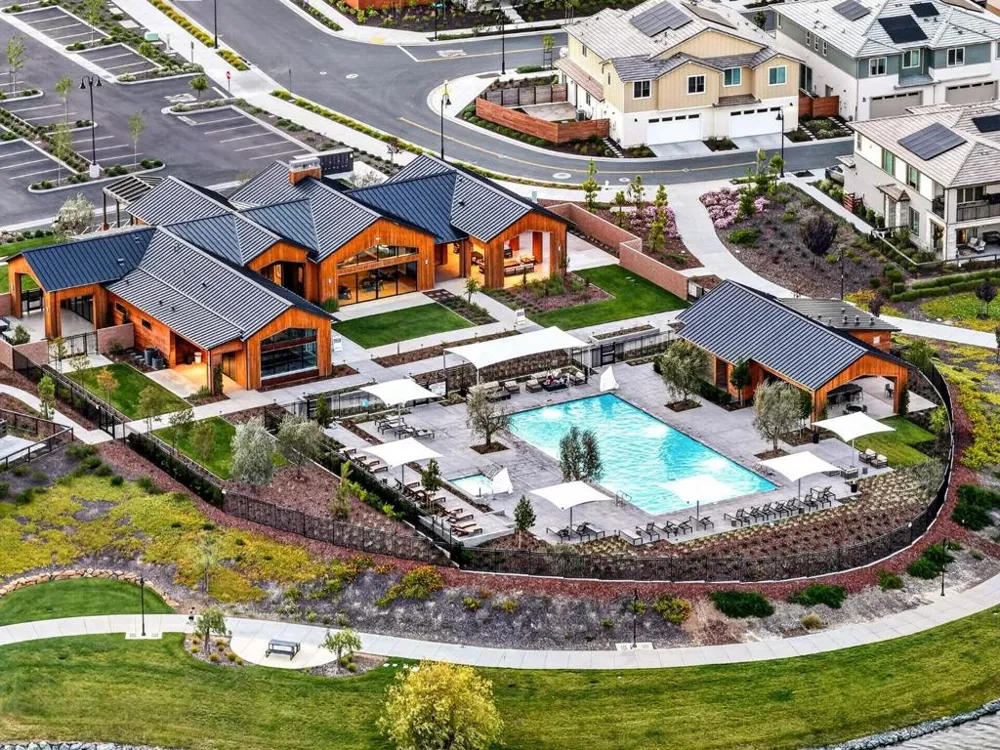 2466 Shore Vista Fairfield, CA 94533