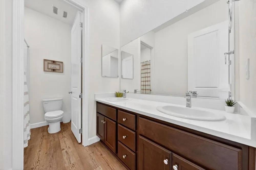2466 Shore Vista Fairfield, CA 94533