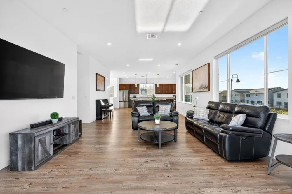 2466 Shore Vista Fairfield, CA 94533