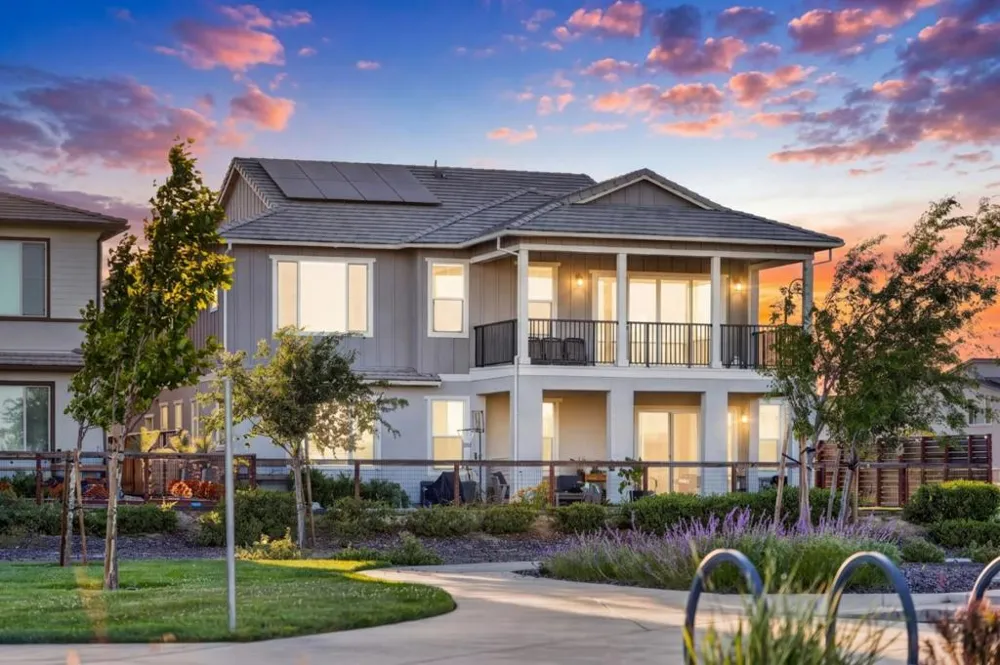 2466 Shore Vista Fairfield, CA 94533