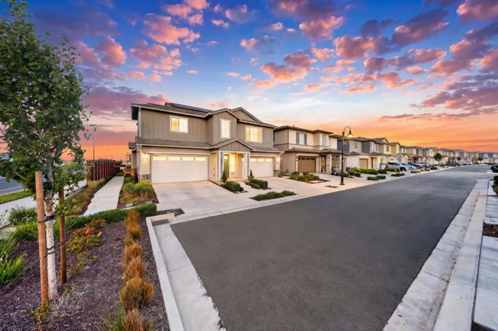 2466 Shore Vista Fairfield, CA 94533