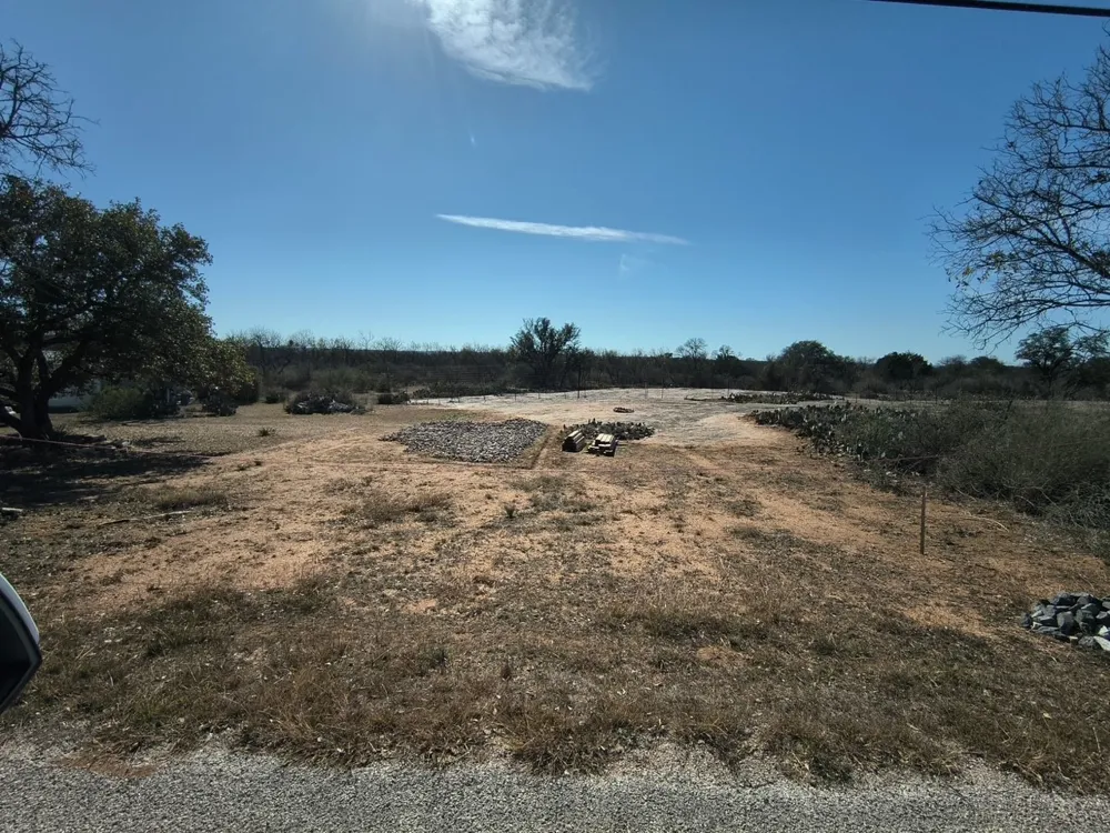 125 W Live Oak Drive W Granite Shoals, TX 78654