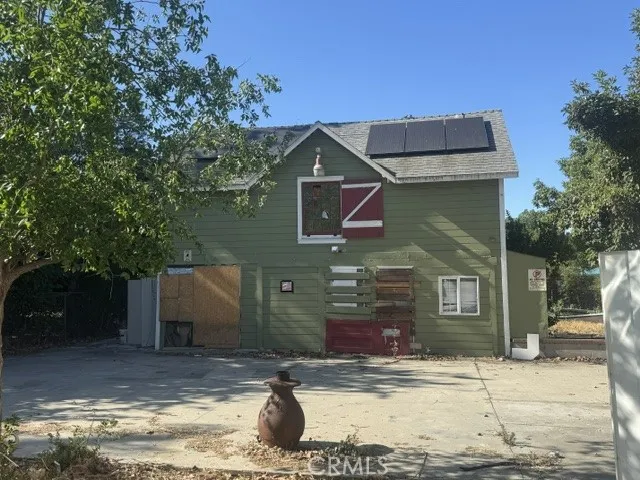 850 E Columbia Pomona, CA 91767