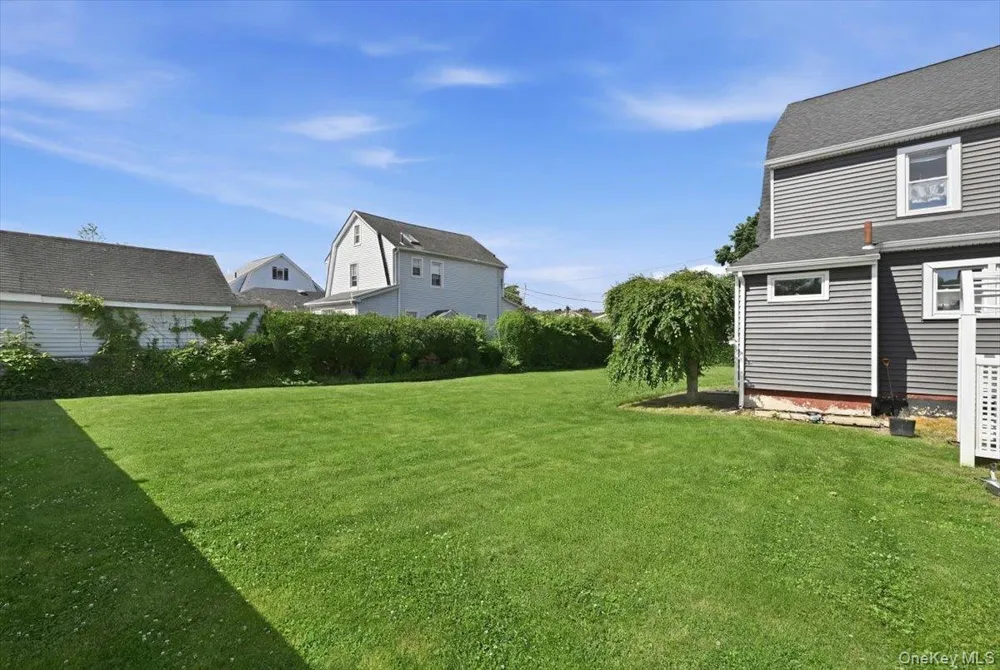 11 Moeller Street Hicksville, NY 11801