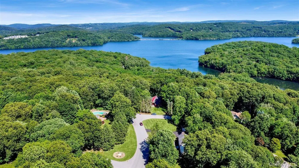 2 Victor Lane Mahopac, NY 10512