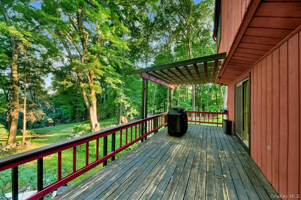 2 Victor Lane Mahopac, NY 10512