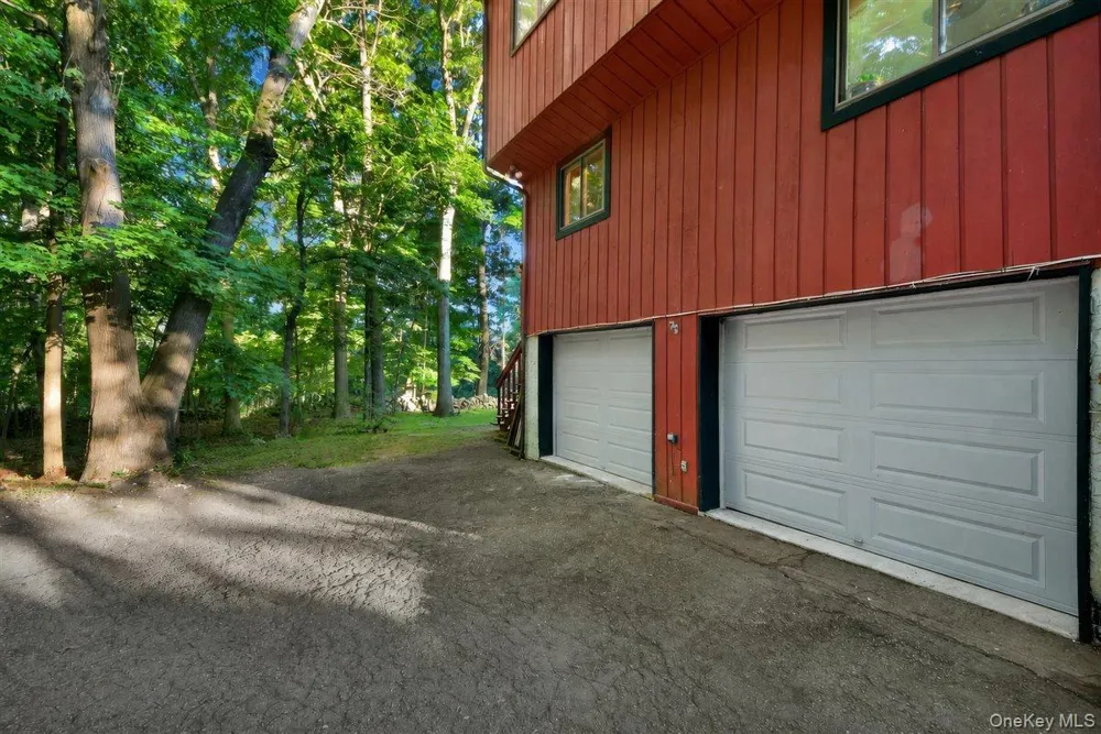 2 Victor Lane Mahopac, NY 10512