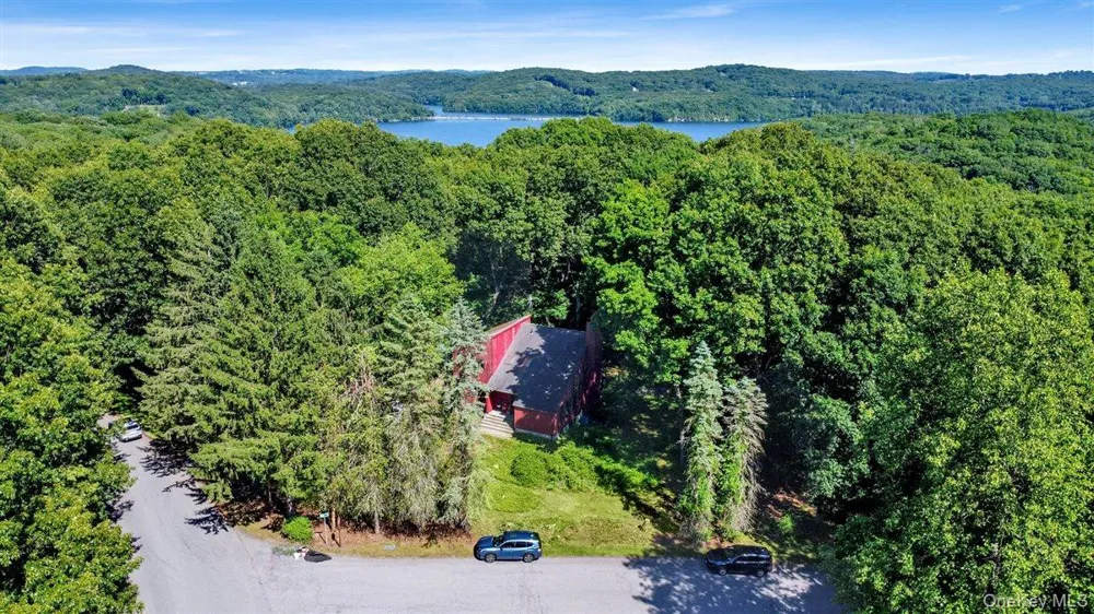 2 Victor Lane Mahopac, NY 10512