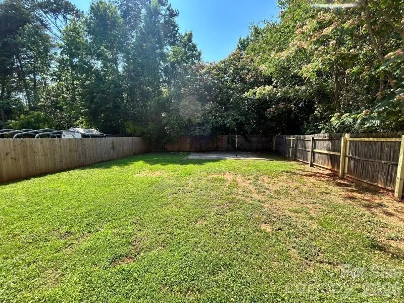821 Lakehill Road Charlotte, NC 28214