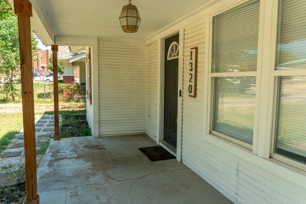 1320 4th Avenue Durant, OK 74701