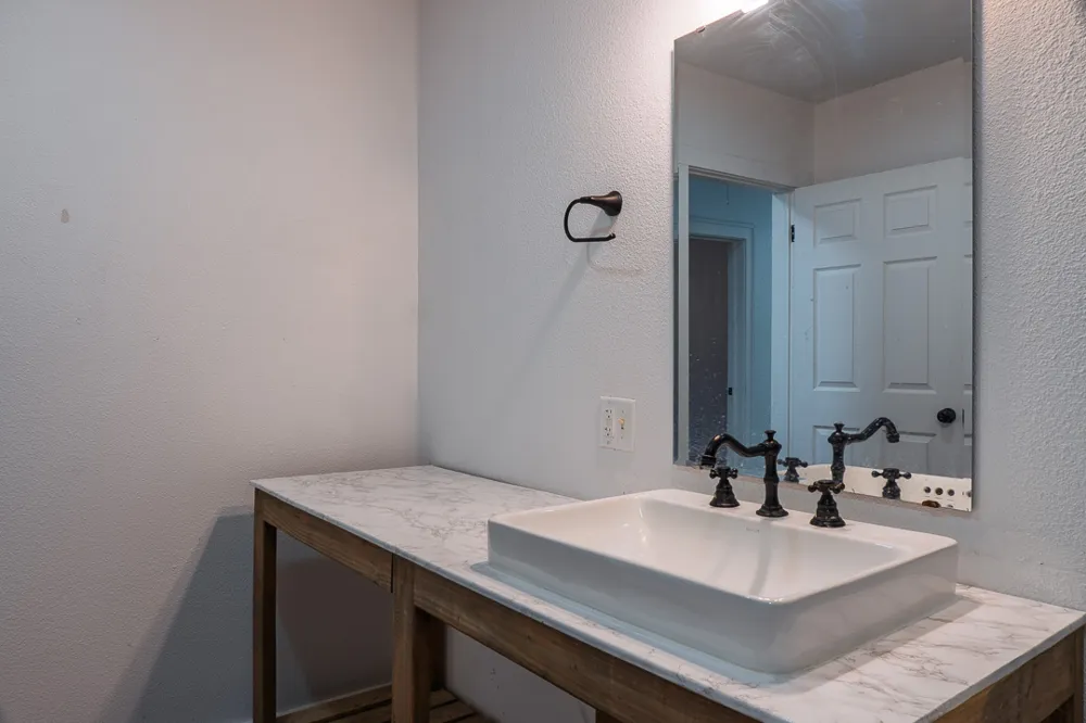 1320 4th Avenue Durant, OK 74701