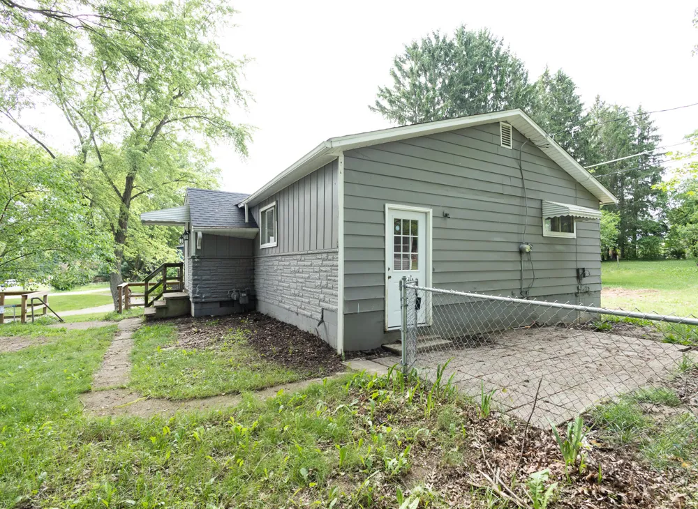 9470 Peck Road Montcalm Township, MI 48838
