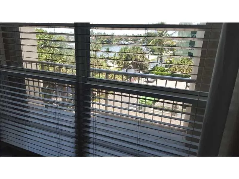 1021 Hillsboro Mile #204 Hillsboro Beach, FL 33062
