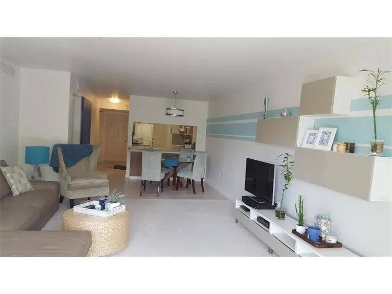 1021 Hillsboro Mile #204 Hillsboro Beach, FL 33062