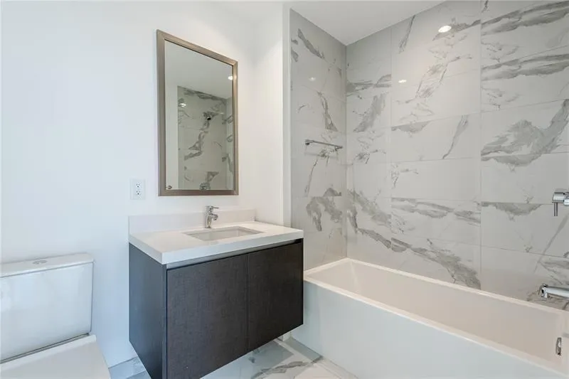 851 NE 1st Avenue #1912 Miami, FL 33132