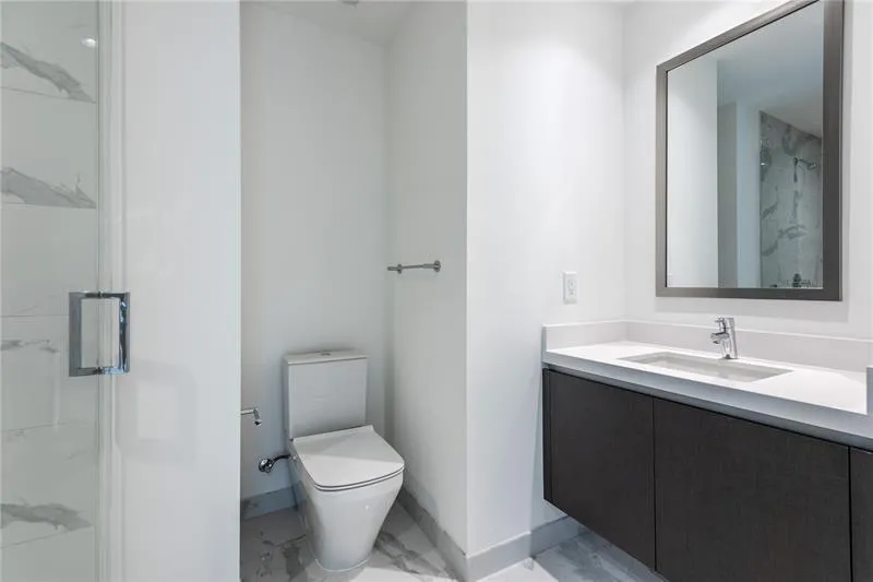 851 NE 1st Avenue #1912 Miami, FL 33132