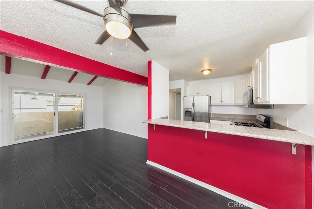 10636 Woodley Avenue #34 Granada Hills, CA 91344