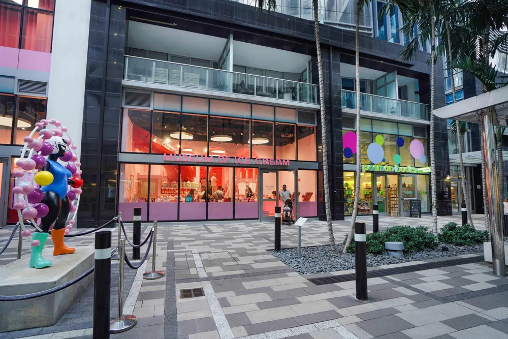 851 NE 1st Avenue #812 Miami, FL 33132